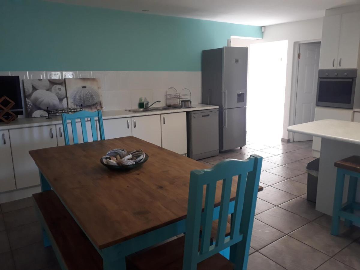 Seabreeze Accommodation Джефрис-Бей Экстерьер фото