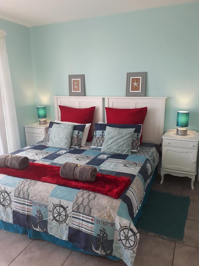 Seabreeze Accommodation Джефрис-Бей Экстерьер фото